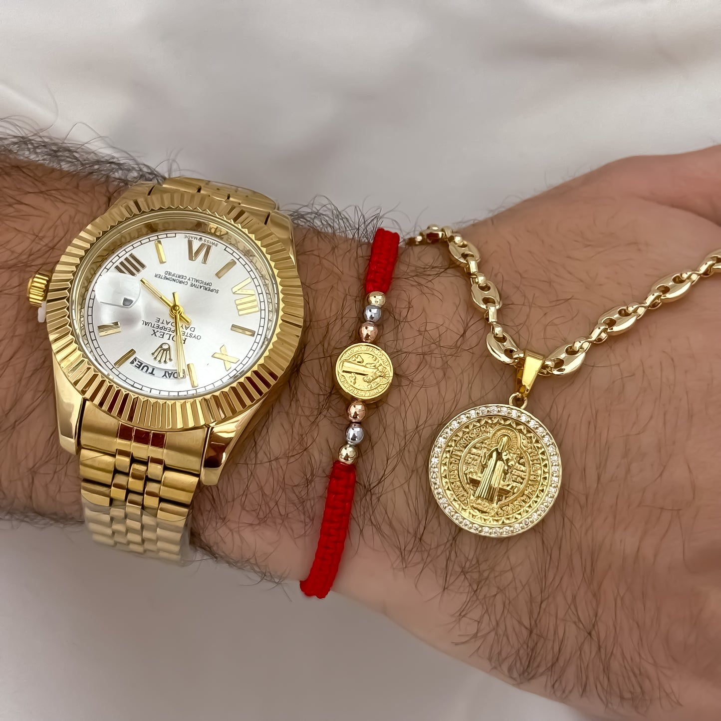 Cadena Tejido Gucci de 60cm de 4mm + San Benito Proteccion + Pulsera San Benito Hilo Rojo en Oro Laminado 18k con Garantia + Reloj Rolex 1.1 con garantía