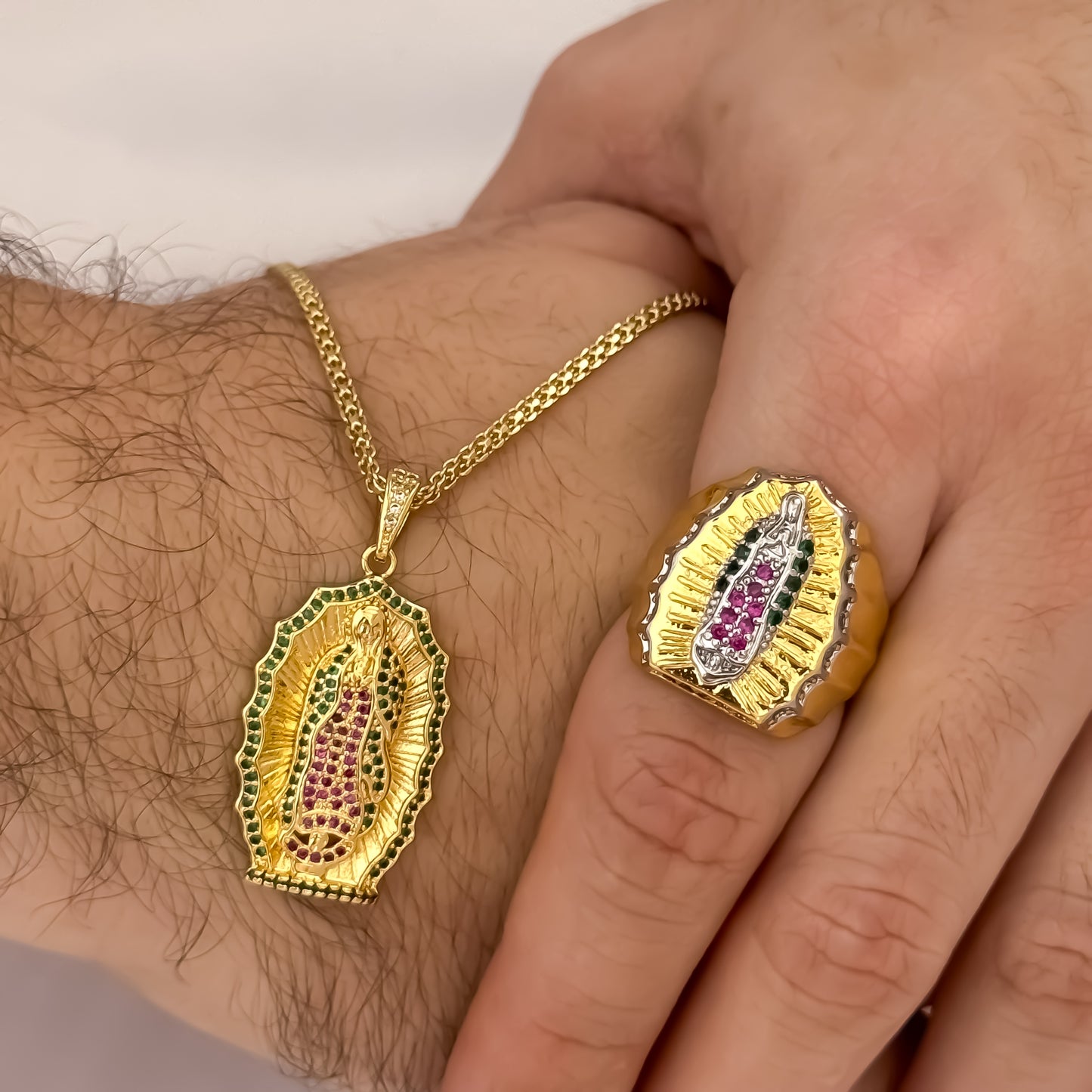 Cadena Tejido Chino de Hombre de 60cm de 3mm + Virgen de Guadalupe con Micro circones de Colores + Anillo Virgen de Guadalupe de colores en Oro Laminado 18k con Garantia de por vida