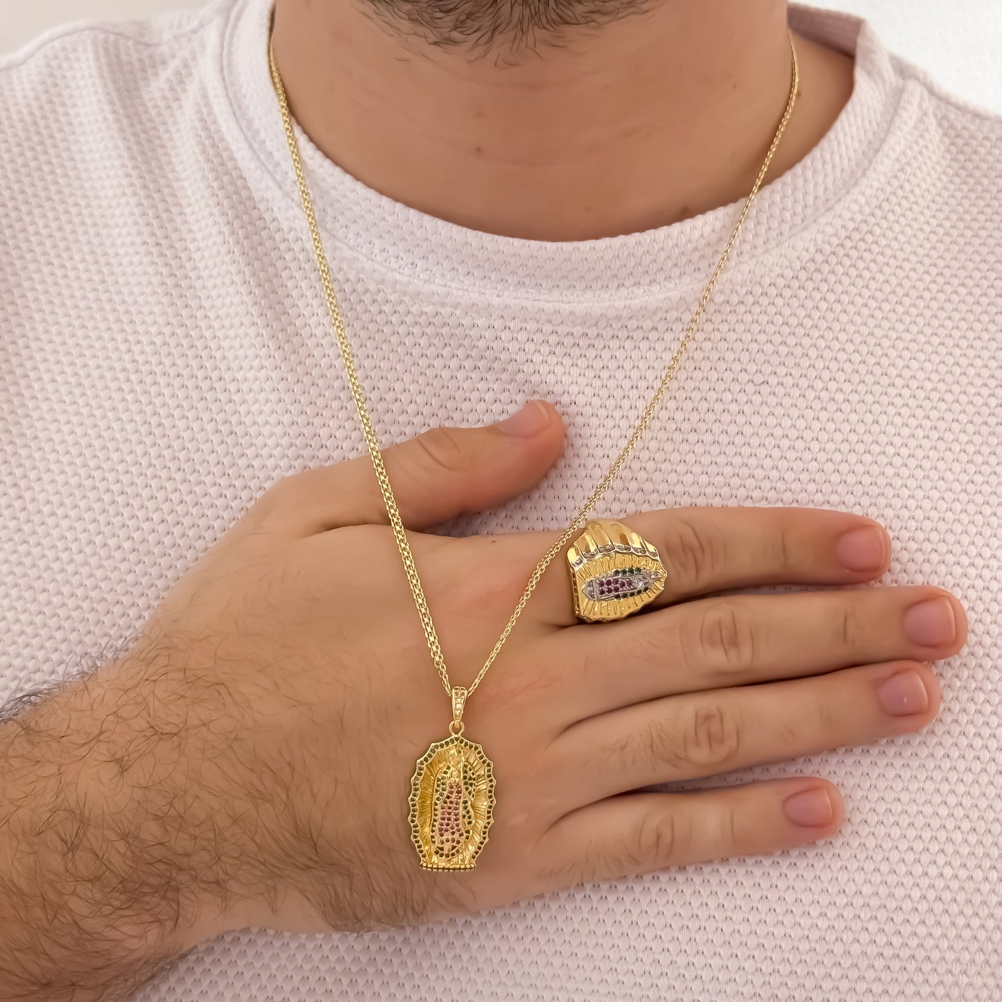 Cadena Tejido Chino de Hombre de 60cm de 3mm + Virgen de Guadalupe con Micro circones de Colores + Anillo Virgen de Guadalupe de colores en Oro Laminado 18k con Garantia de por vida