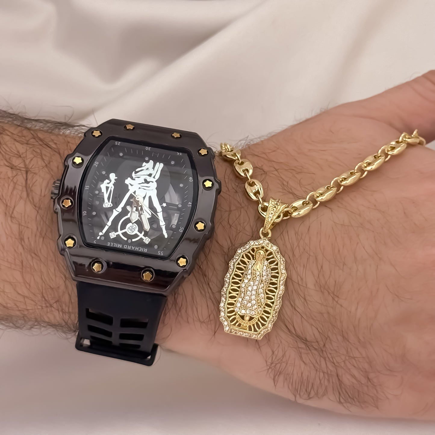 Cadena Tejido Gucci de Hombre de 60cm de 5mm + Virgen de Guadalupe Talla Micro Circones Cristales en Oro Laminado 18k con Garantía de por vida + Reloj Richard