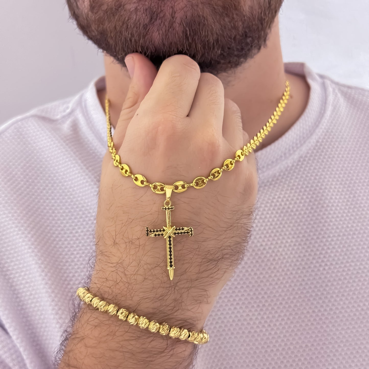 Cadena Tejido Gucci de Hombre de 60cm de 5mm + Cruz Cristo Clavo con Micro Circones Negro + Pulsera Italiana de 6mm en Oro Laminado 18k con Garantia de por vida