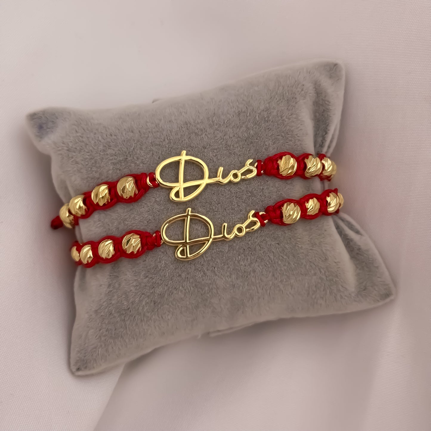 Pulseras Hilo Rojo con Herraje de Dios de Parejas en Balin Italiano de 6mm en Oro Laminado 18k con Garantia de por vida