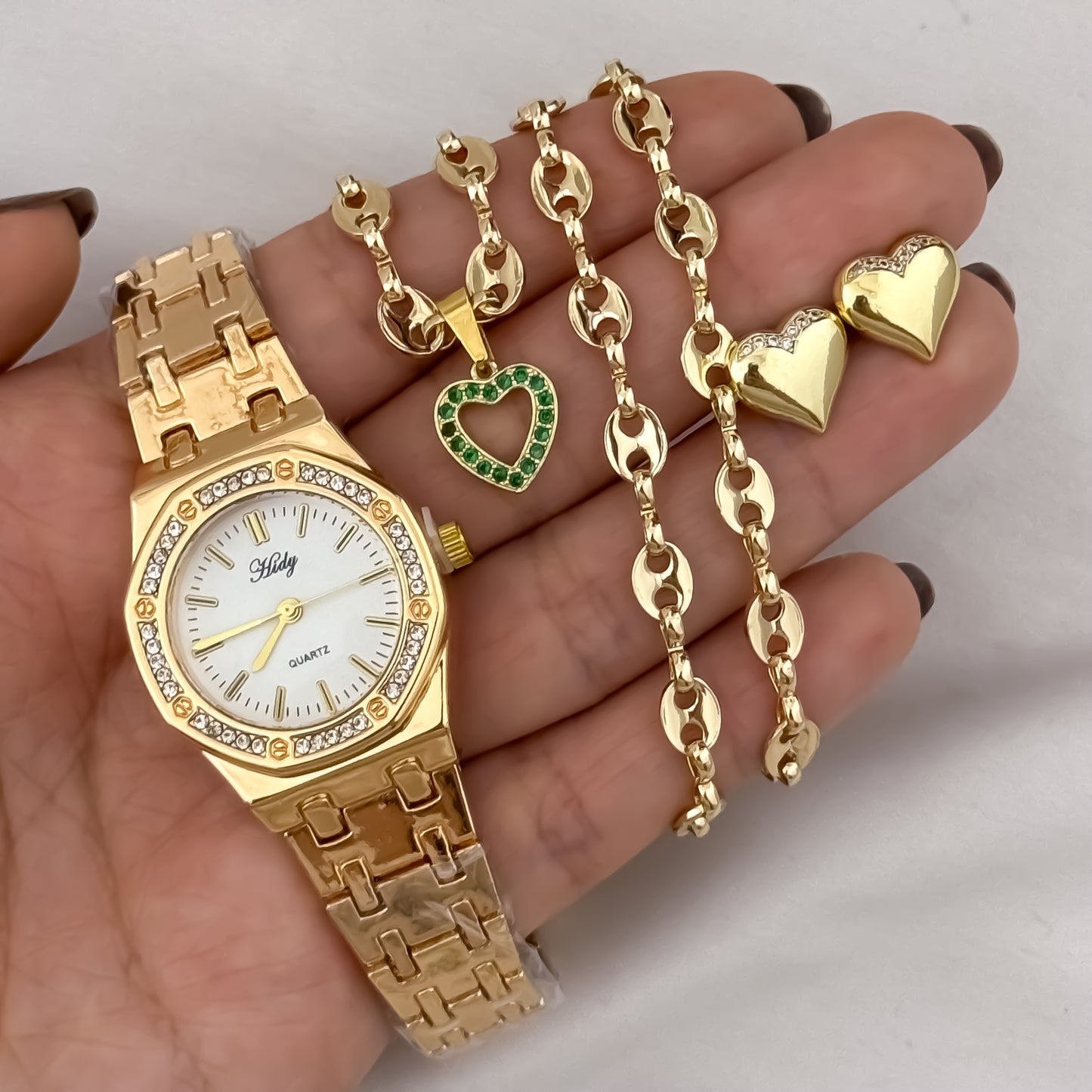 Cadena Tejido Gucci de Dama de 45cm de 4mm de Grosor + Dije de Corazon verde Esmeralda  con micro circones + Topos Corazon Liso + Reloj de Dama Hilfed de Alta Calidad