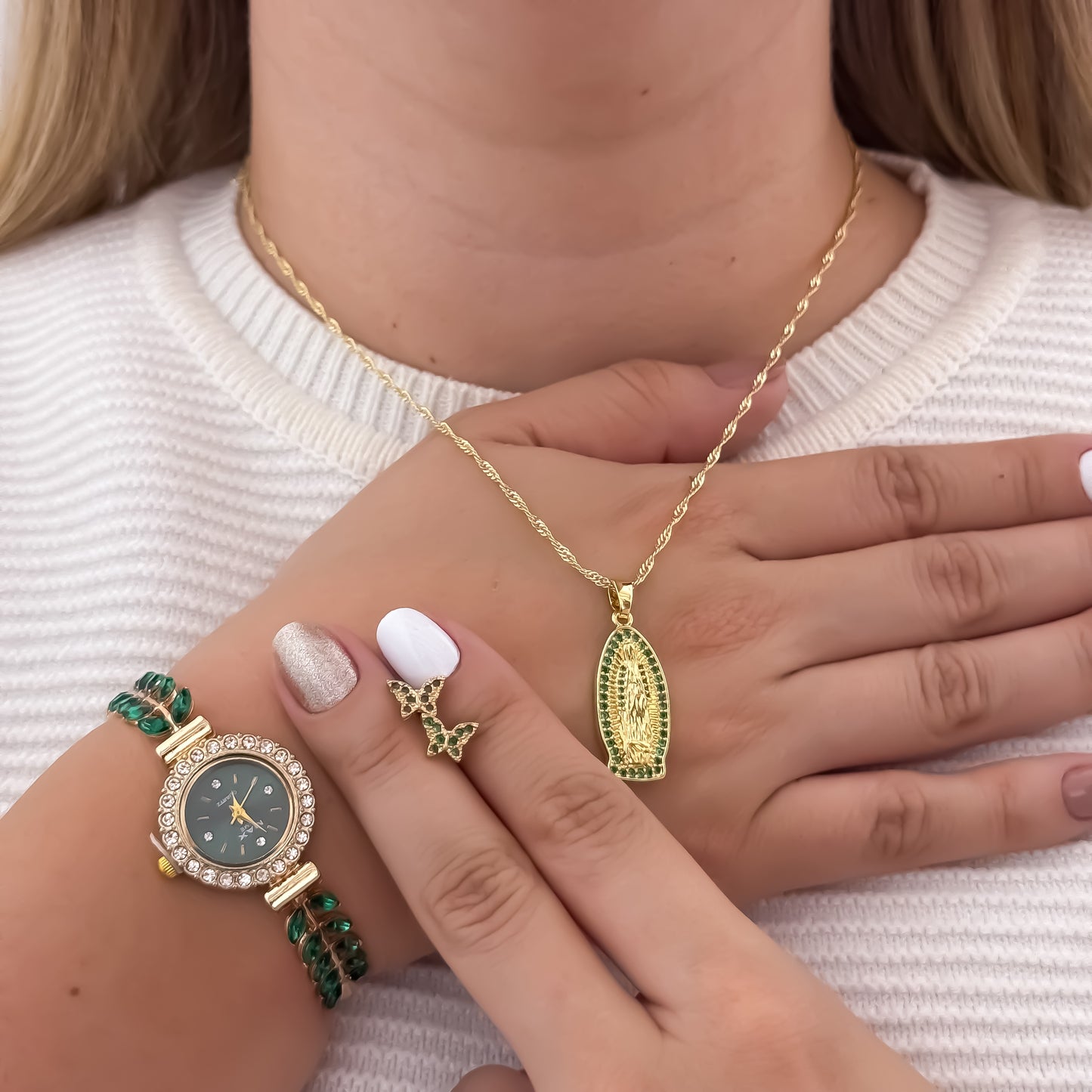 Cadena Tejido Singapur de Dama + Virgen de Guadalupe con Micro Circones verde + Topo Mariposa en Oro Laminado 18k con Garantia de por vida + Reloj de Dama Max