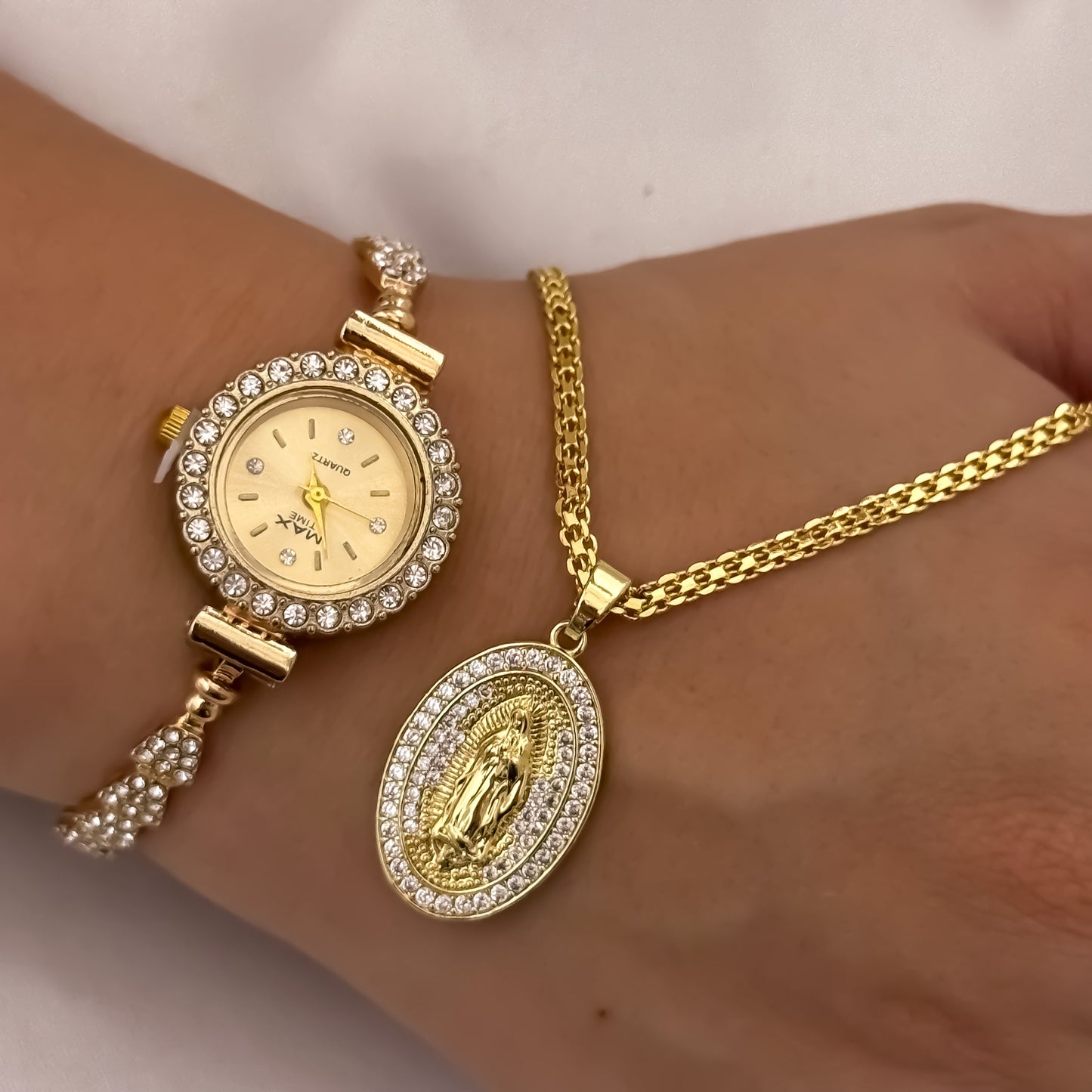 Cadena Tejido Chino de Dama de 45cm de 3mm + Virgen de Guadalupe + Reloj Dama Max con Micro Circones en Oro Laminado 18k con Garantia de por vida