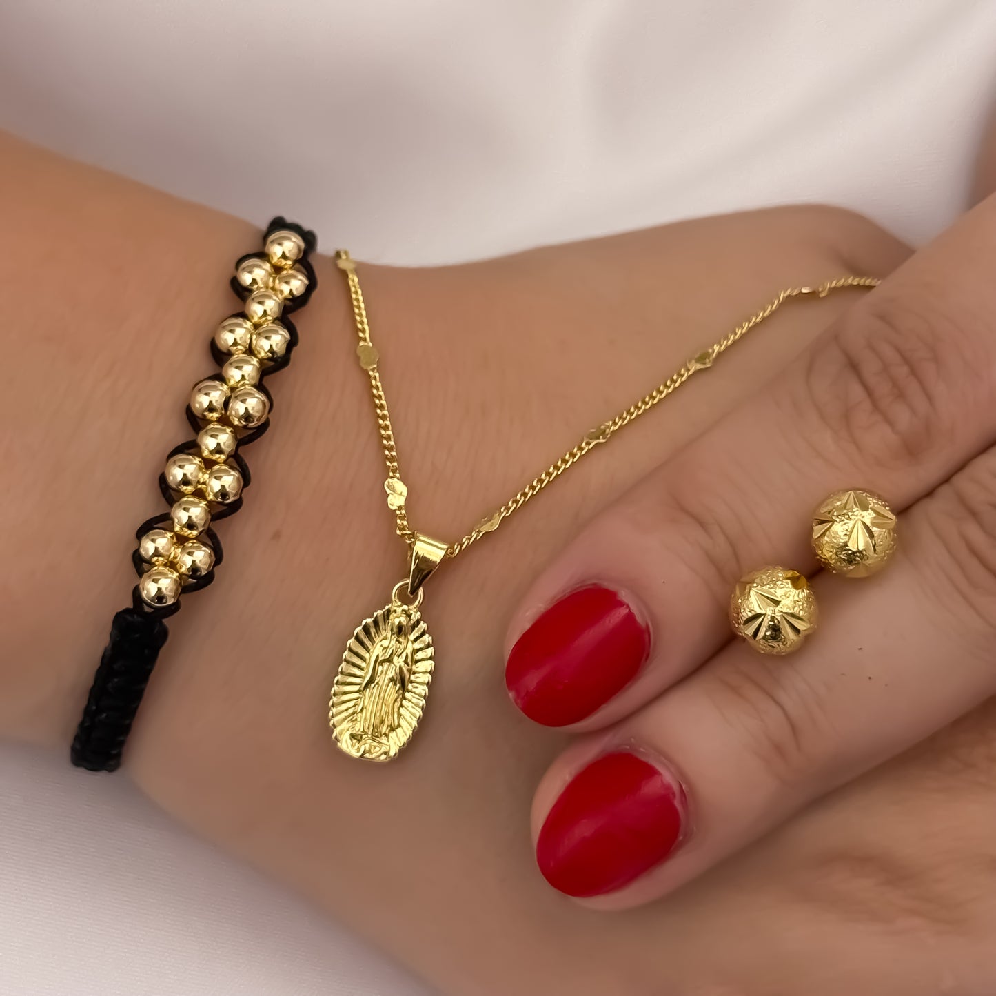 Cadena Tejido Cubana de Dama de 45cm + Virgen de Guadalupe Tallada + Pulsera Balin de 4mm en Oro Laminado 18k con Garantia de por vida