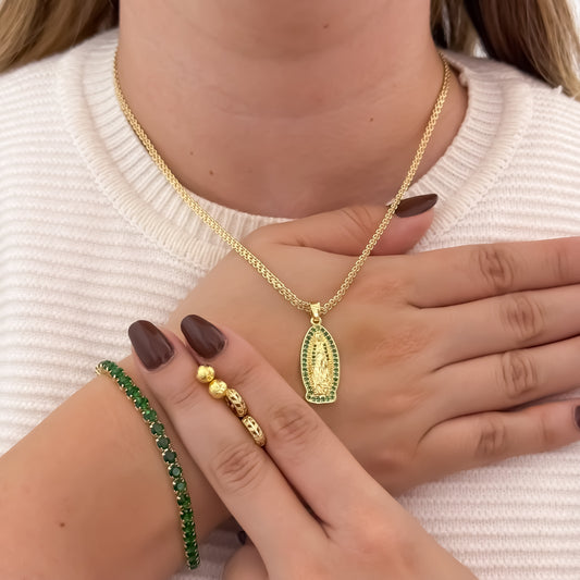 Cadena Tejido Chino de Dama de 45cm de 3mm + Virgen de Guadalupe Tallada con Micro Circones Cristales + Topo Diamantados + Candongas Tallada + Pulseras Tennis Verde en Oro Laminado 18k con Garantia de por vida