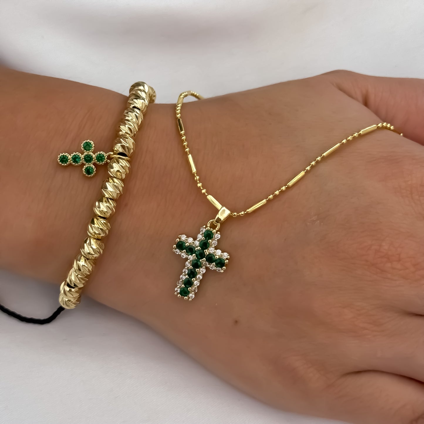 Cadena Tejido Militar de Dama de 45cm + Cruz Verde Micro Circones Verde Esmeralda + Pulsera Cruz Balin Italiano en Oro Laminado 18k con Garantia de por vida