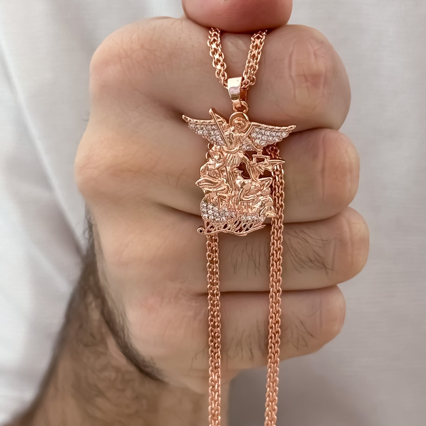 Cadena Tejido Chino de Hombre Oro Rosa  en  60cm de 3mm de Grosor + San Miguel  Protección en Oro Rosa en Oro laminado 18k con Garantía de por vida