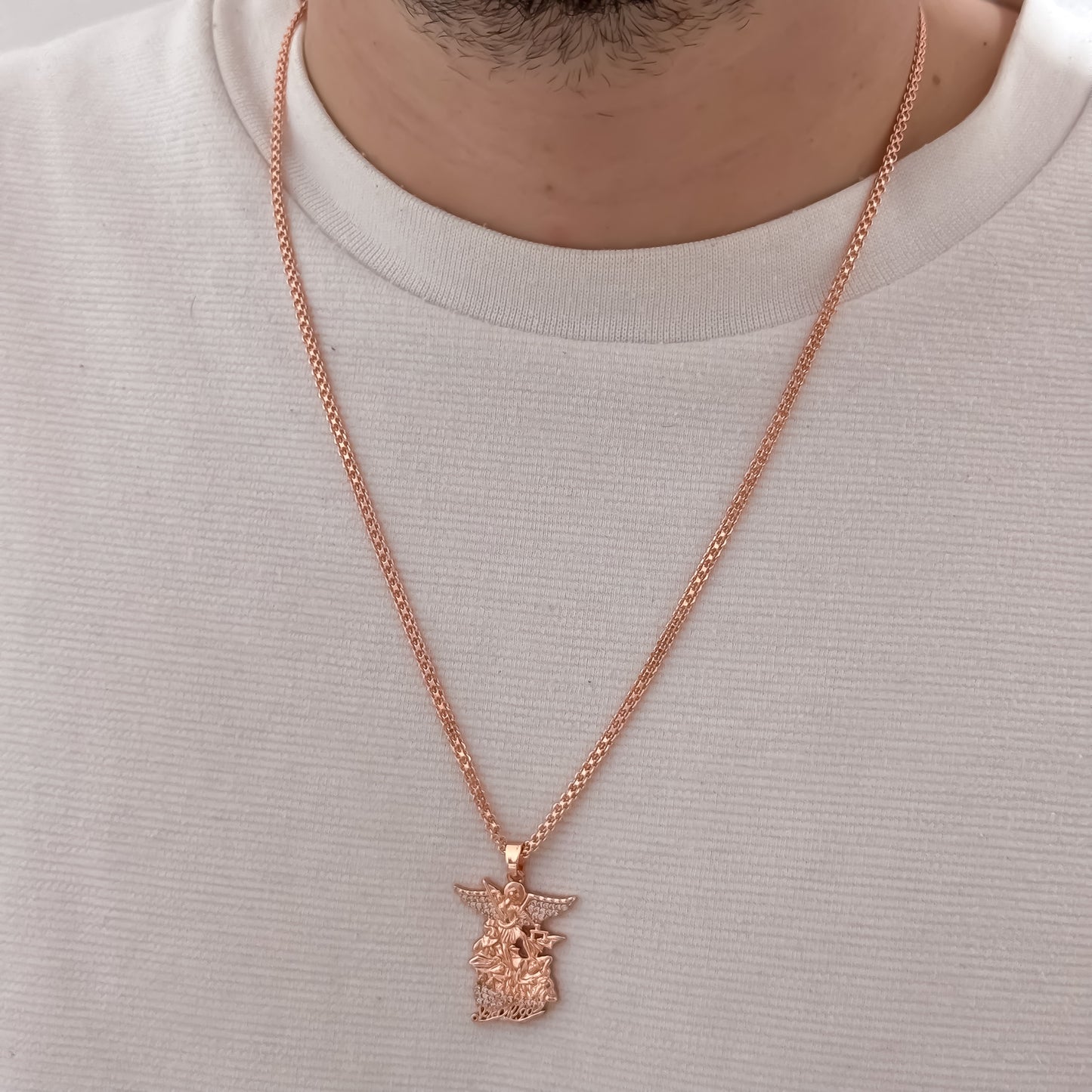 Cadena Tejido Chino de Hombre Oro Rosa  en  60cm de 3mm de Grosor + San Miguel  Protección en Oro Rosa en Oro laminado 18k con Garantía de por vida