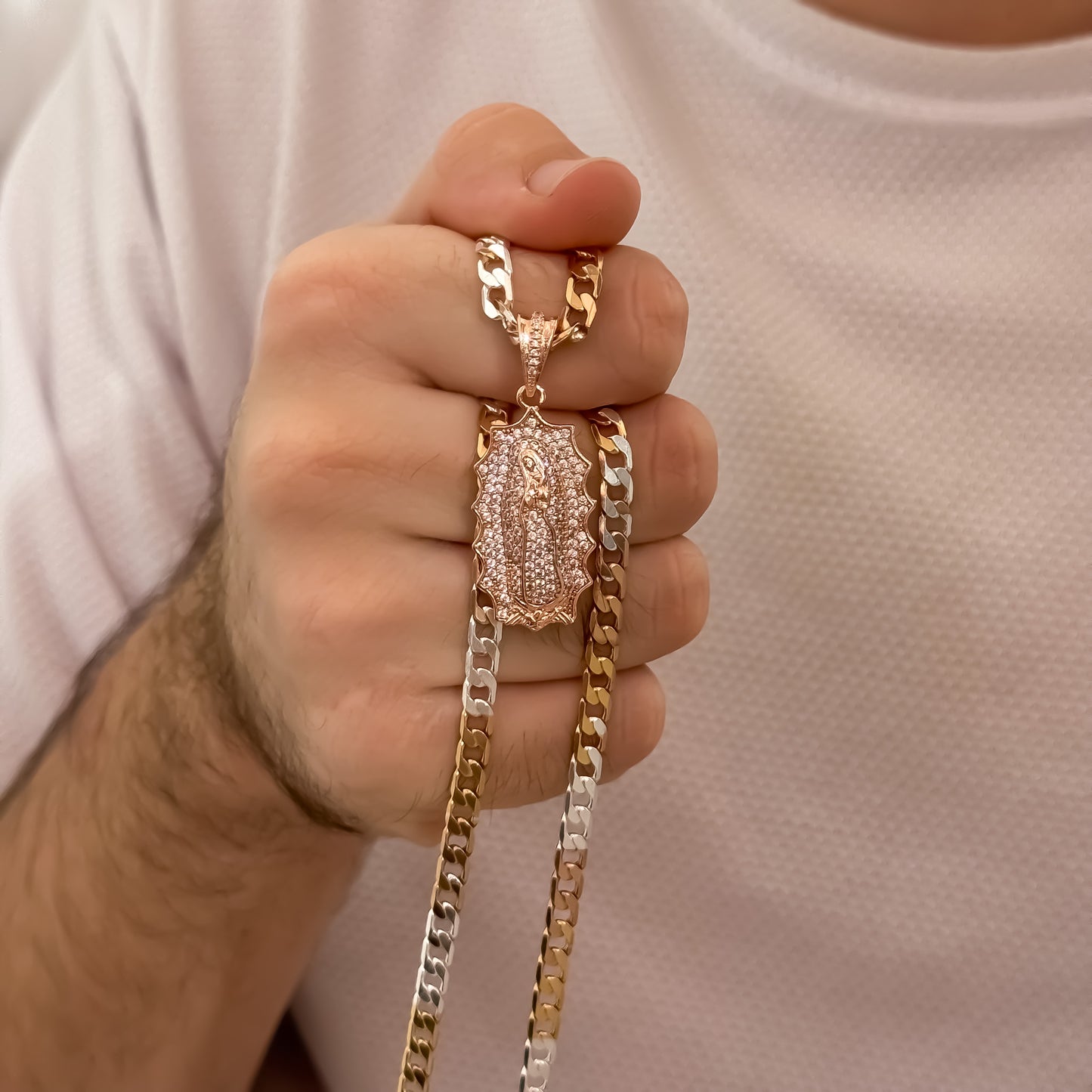 Cadena Cubana de Hombre DE 3 OROS de 60cm de 5mm de Grosor + Dije de Virgen de Guadalupe en Oro Rosa en Oro Laminado 18k con Garantia de por vida