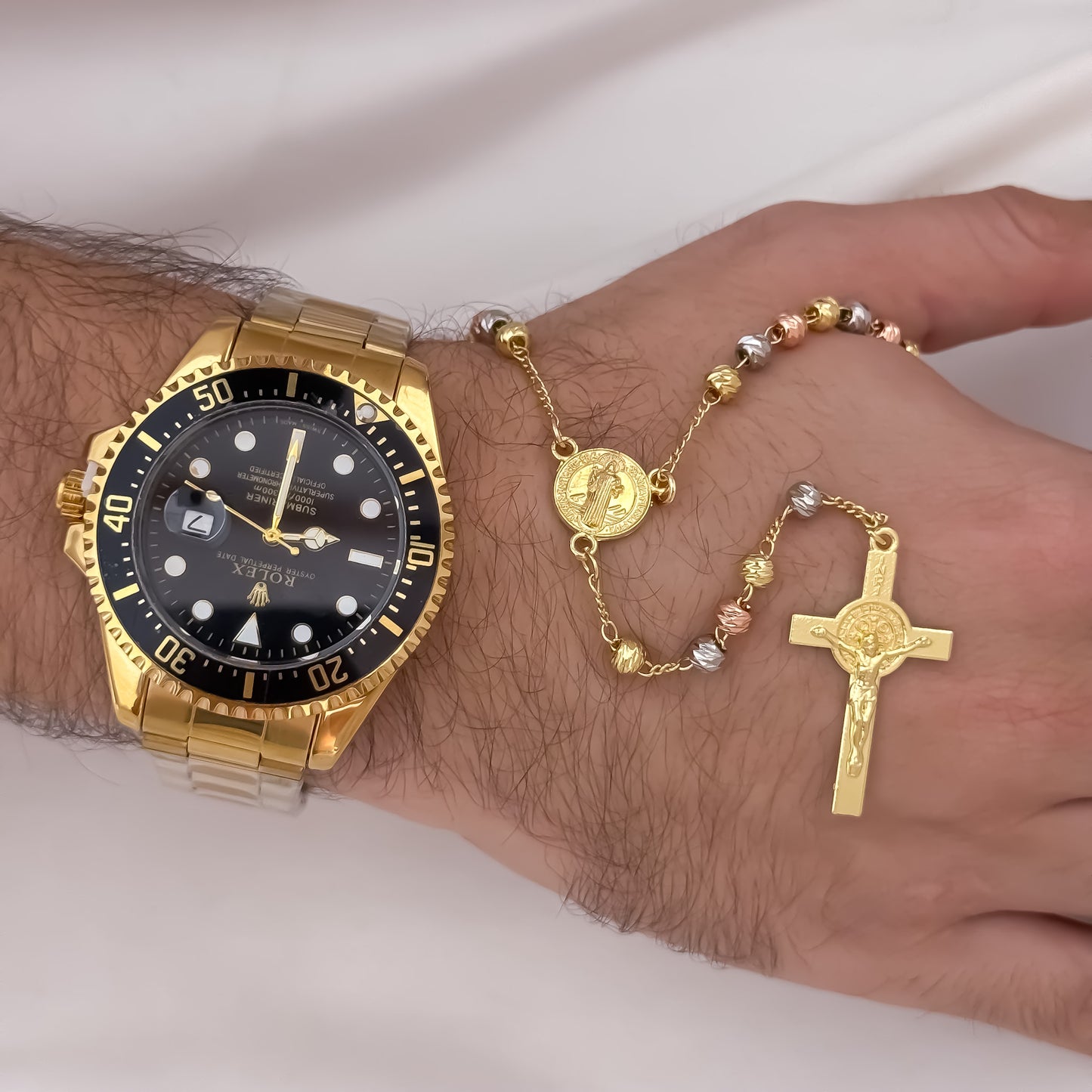 Camandula de San Benito Protección en  3 Oros Balin de 6mm de Grosor + Reloj Rolex de Hombre en Oro laminado 18k con Garantia de por vida