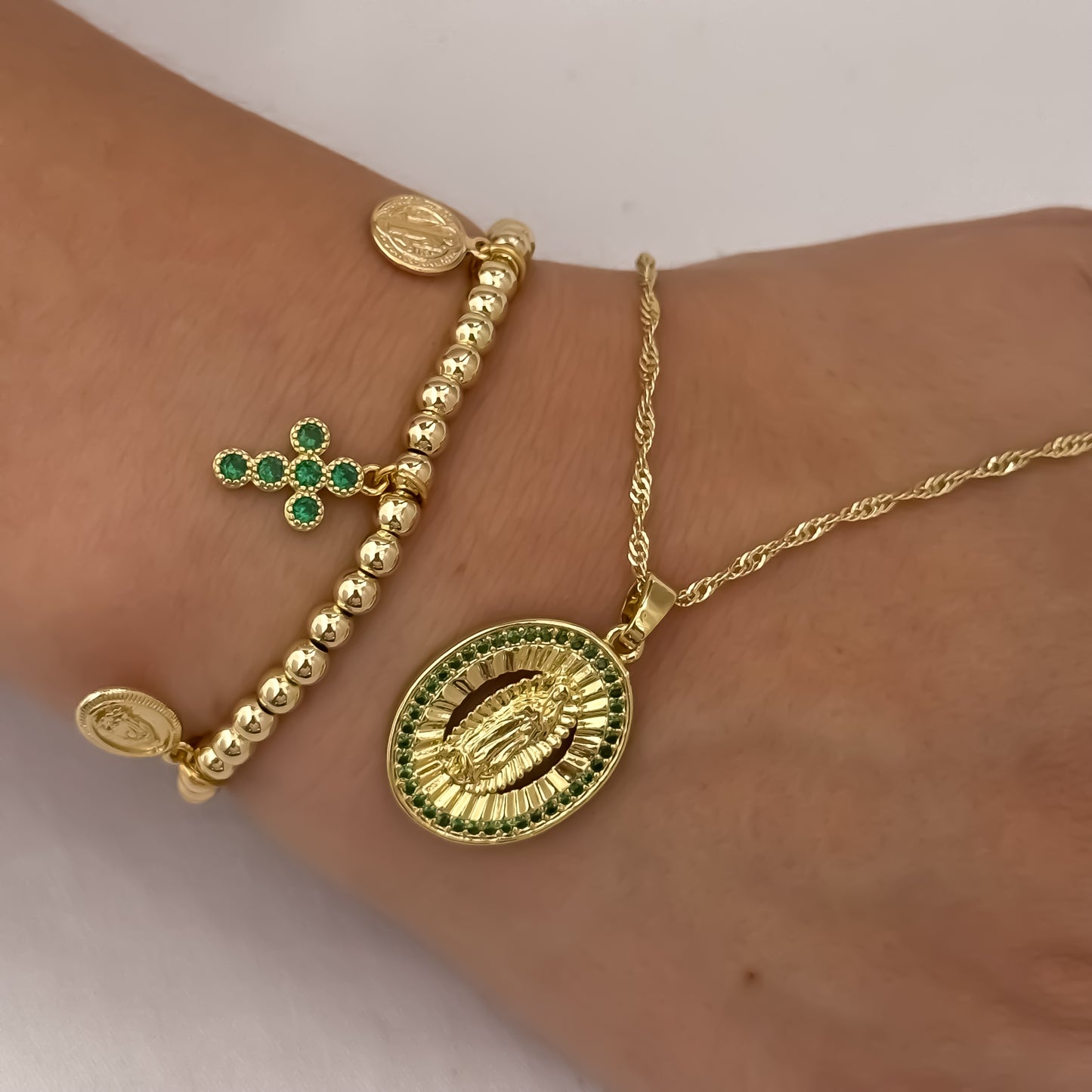 Cadena Tejido Singapur de Dama de 45cm + Virgen de Guadalupe Verde + Pulsera Full Balin de 4mm  con Dije en Oro Laminado 18k con Garantia de por vida