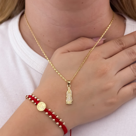 Cadena Tejido Escalera Plana de 45cm de Dama + Virgen de Guadalupe  con Micro circones + Pulsera Tejida Roja San Benito Protección en Oro Laminado 18k con Garantía de por vida