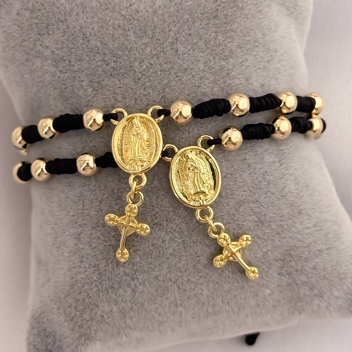 Promoción de 2 Denarios para Parejas de Virgen de Milagrosa en Oro Laminado 18k con Garantía de por vida