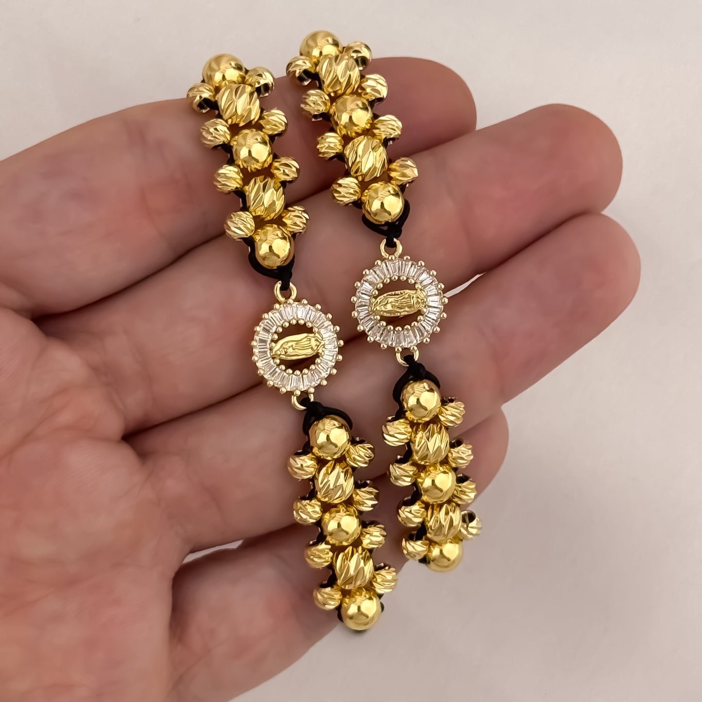 2 Pulseras para Parejas de Tres Carriles Balin Italiano de  Virgen de Guadalupe Protección en Oro Laminado 18k con Garantia de por vida