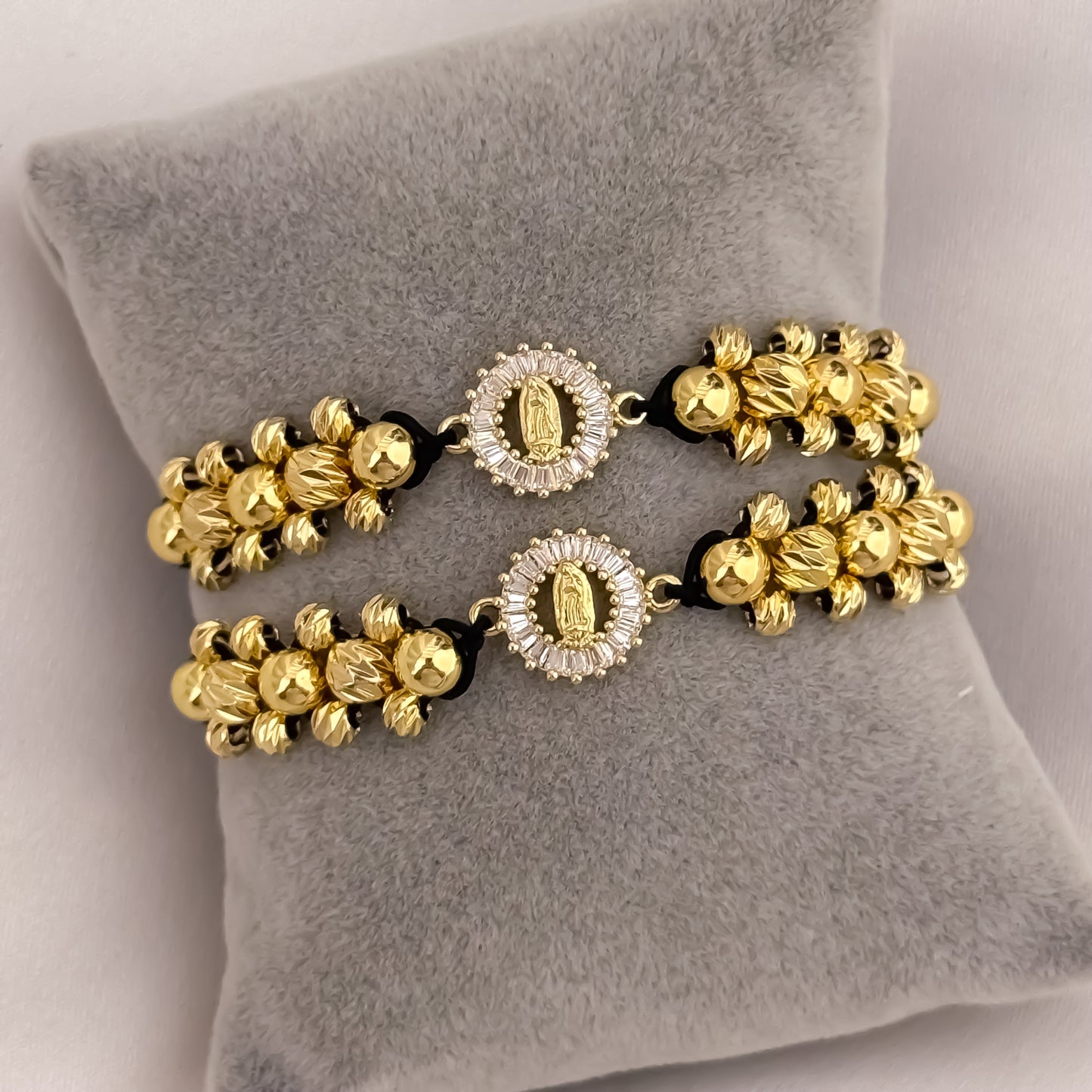 2 Pulseras para Parejas de Tres Carriles Balin Italiano de  Virgen de Guadalupe Protección en Oro Laminado 18k con Garantia de por vida