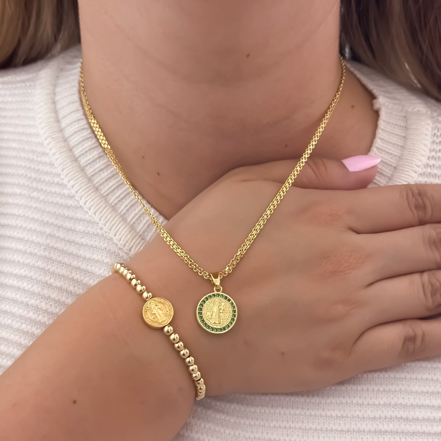 Cadena Tejido Chino de Dama de 45cm de 3mm + Medalla San Benito Circones Verde + Pulsera San Benito Full Balines en Oro Laminado 18k con Garantia de por vida