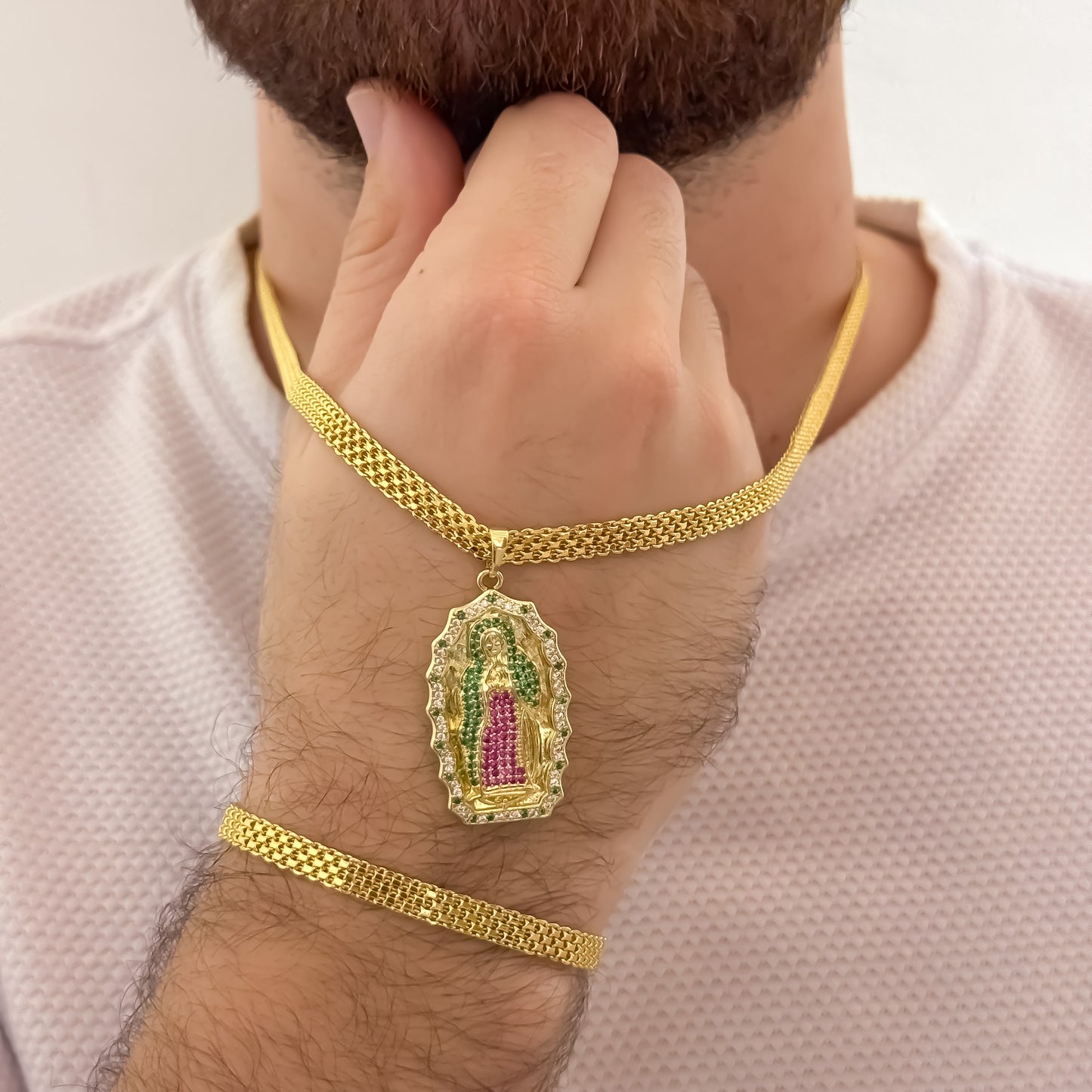 Cadena Tejido Chino Grueso de 60cm de 5mm + Virgen de Guadalupe Talla Micro Circones Cristales + Pulseras Tejido Chino de 20cm de 5m en Oro Laminado 18k con Garantia de por vida