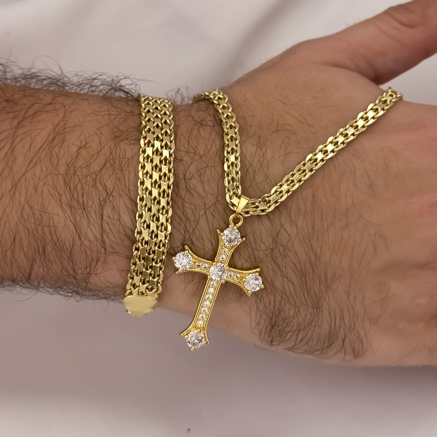 Cadena Tejido Chino de Hombre de 60cm de 4mm + Cruz Con Micro Circones Cristales + Pulseras Tejido Chino Gruesa de 10mm en Oro Laminado 18k con Garantía de por vida